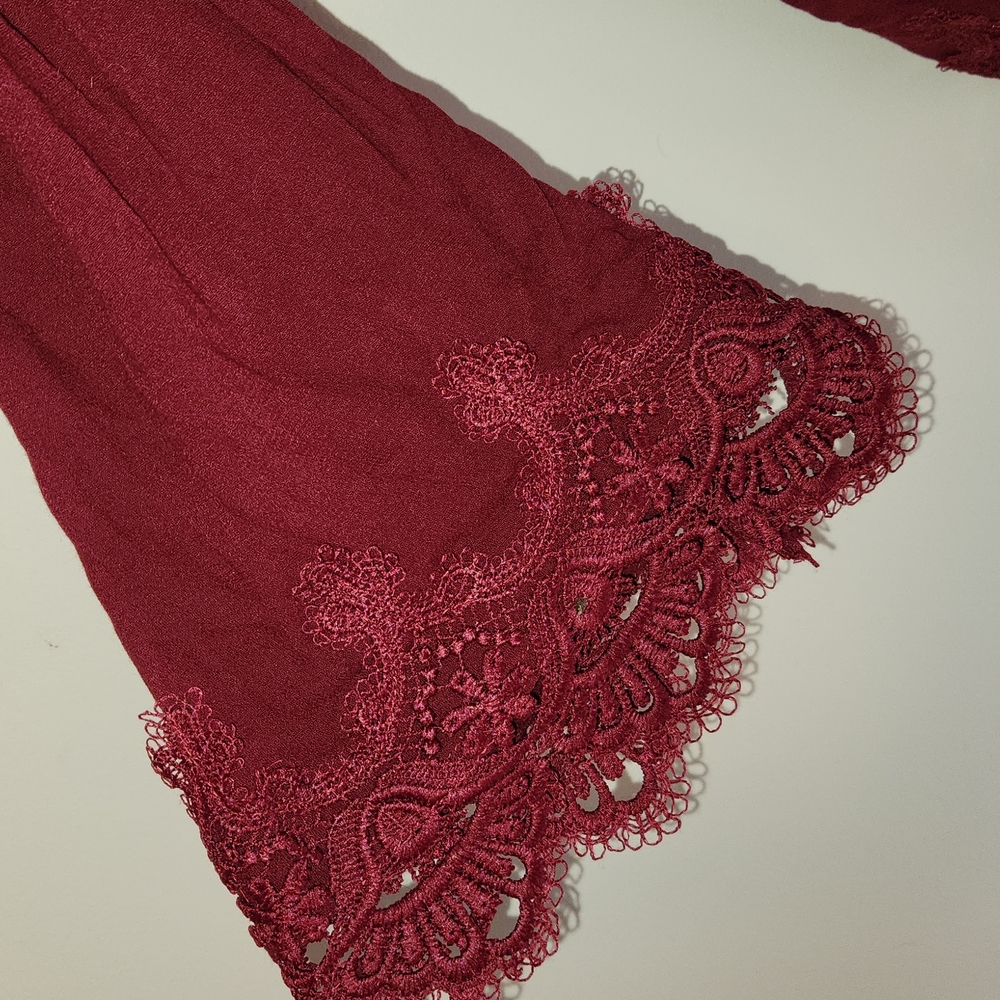 Cold Shoulder Top - Picture 3 of 8